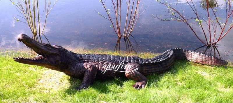 outdoor crocodile statue-YouFine Sculpture