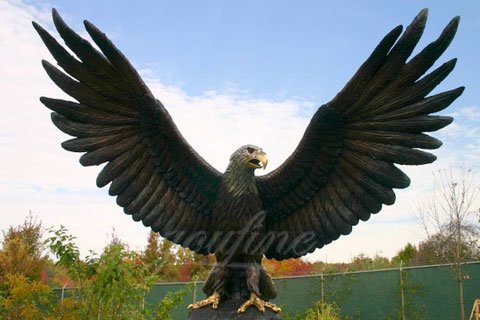 Outdoor Life size Decorative Bronze animal statues of eagle flying for outdoor for Sale BOKK-344