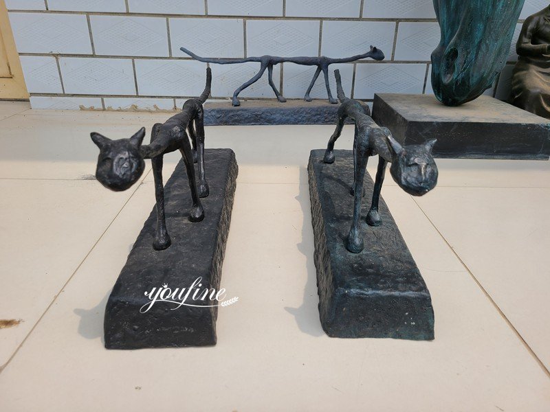 bronze cat statue-01-YouFine Sculpture