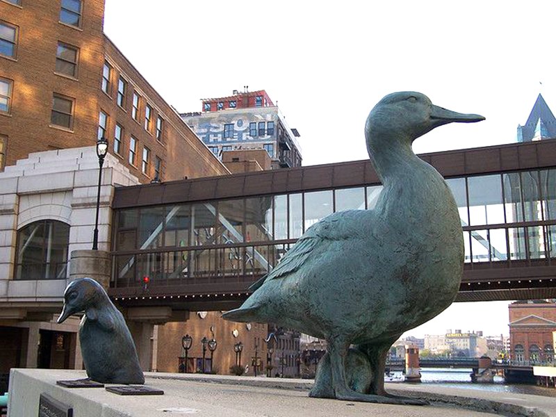 bronze duck statue -01