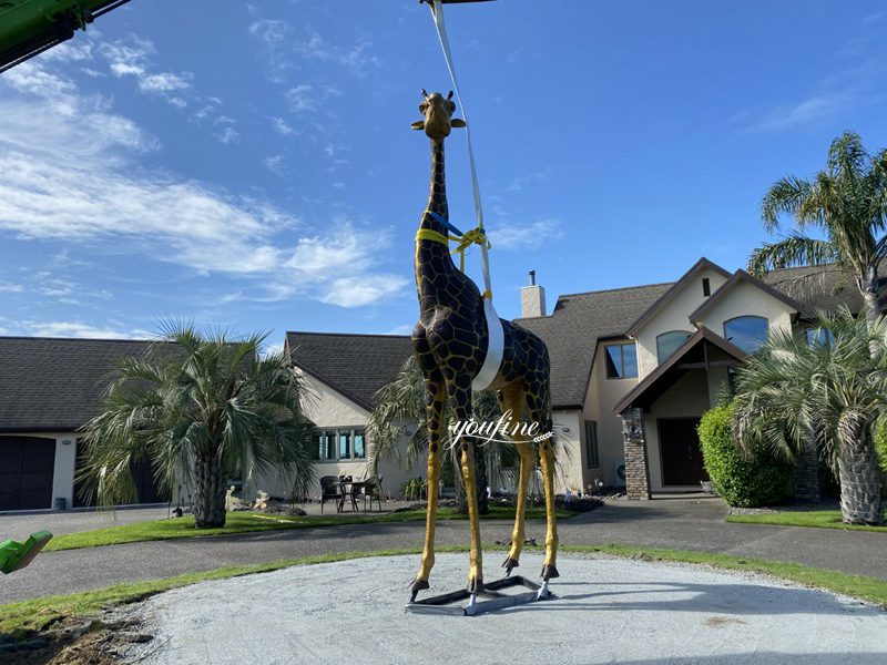 large bronze giraffe statue-YouFine Sculpture