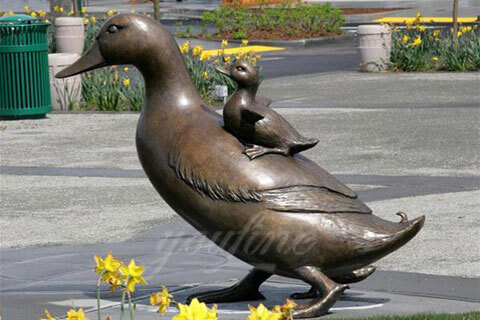 Life size metal bronze animal bird duck statue sculpture for garden