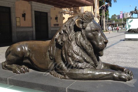 bronze lion statue life-size animal sculpture