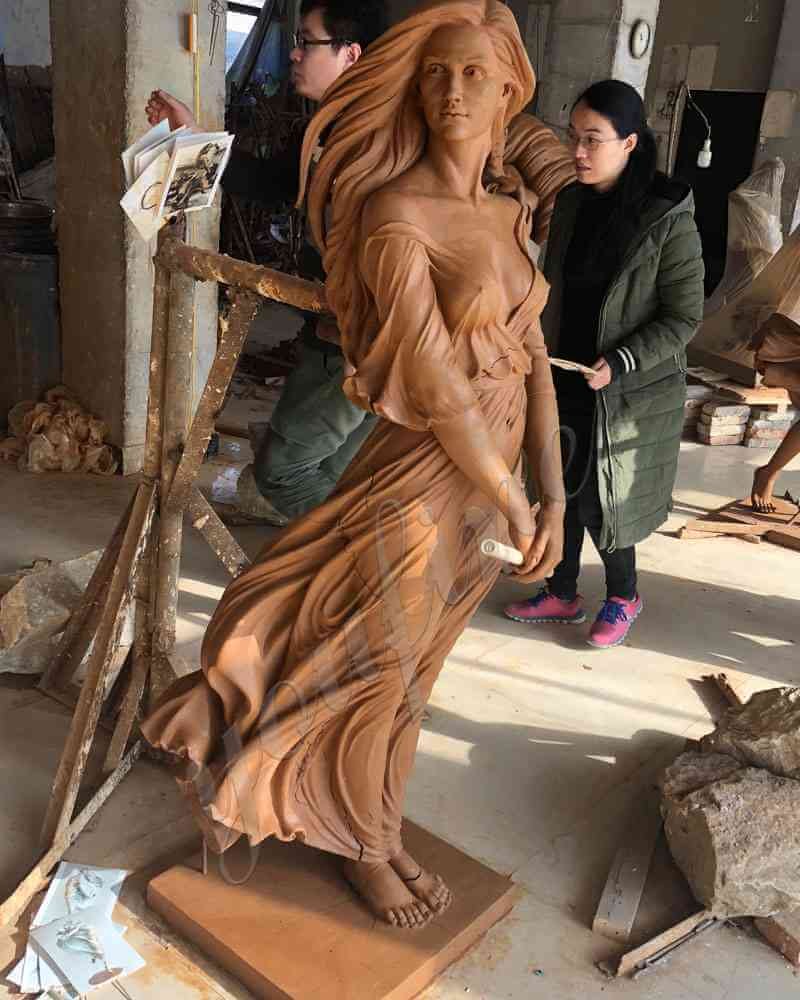 custom-made-lady-sculpture-for-garden