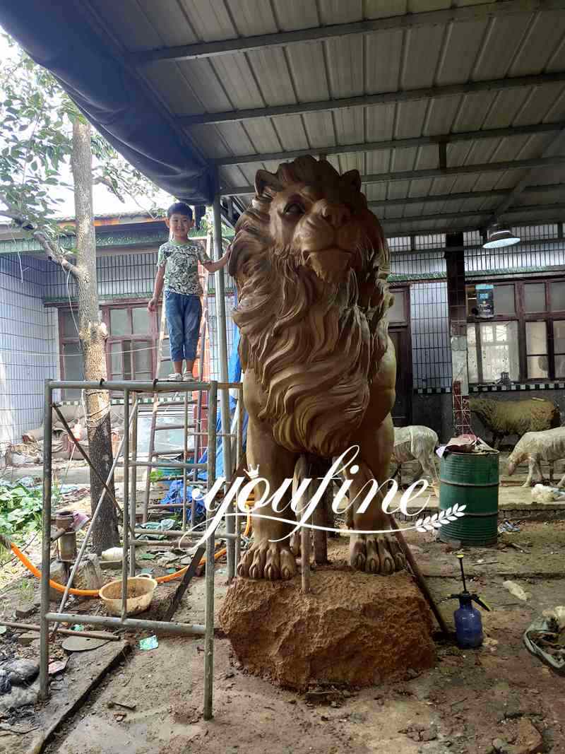 Outdoor Life Size Bronze Lion With Ball Statue Garden Animals Sculpture for Sale Clay Molds