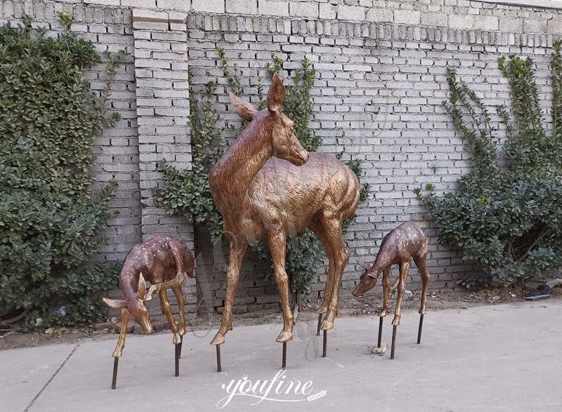 Life Size Bronze Deer Statues with Fawn Garden Statue for Sale Details