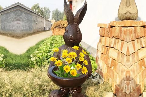 Bunny Flower Pot Bronze Rabbit Garden Statue for Sale