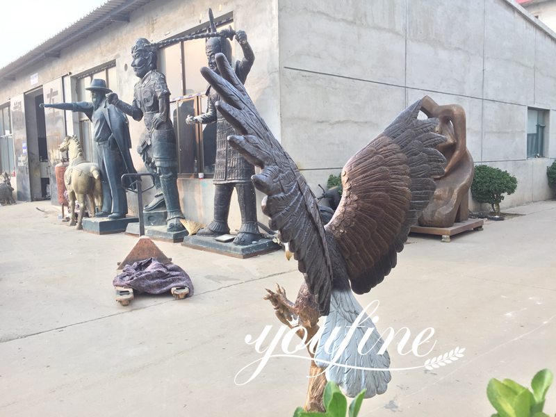 Large Bronze Bold Eagle on Rock Statue Yard Decor for Sale