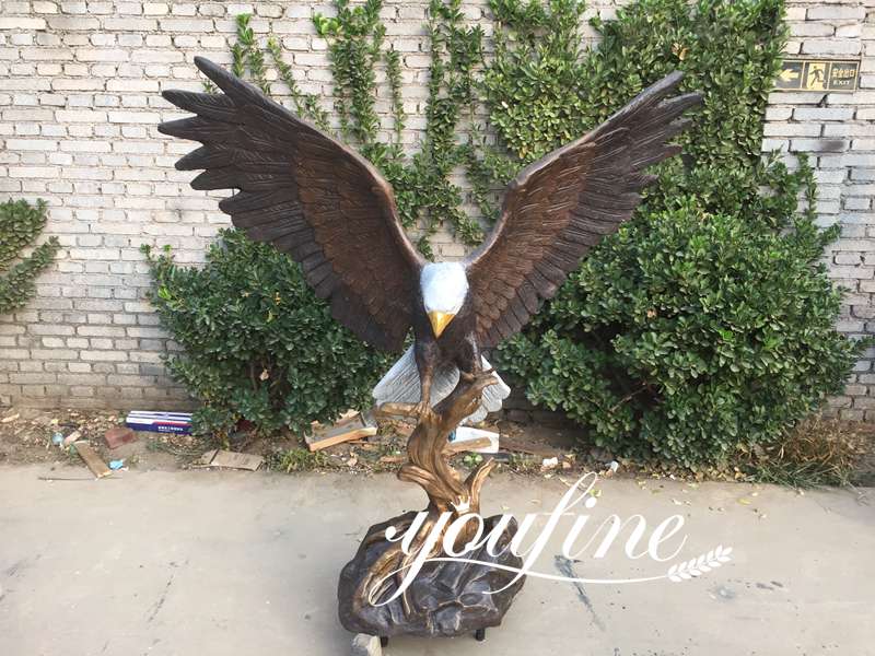 Large Bronze Bold Eagle on Rock Statue Yard Decor for Sale