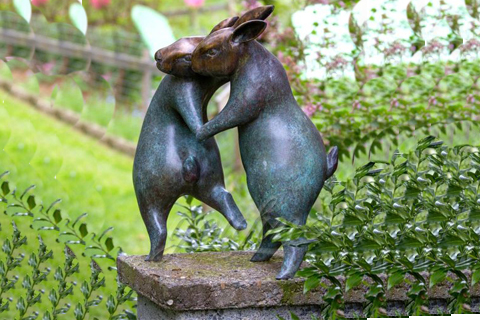 Life Size Dancing Bronze Rabbit Statue for Garden BOK-192