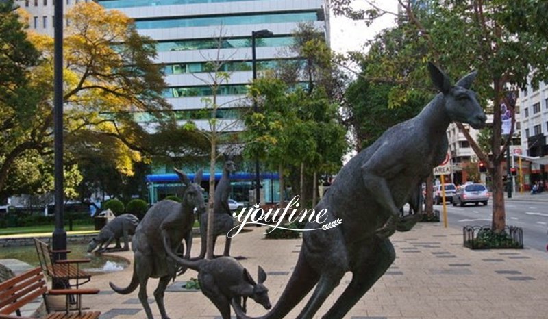 bronze kangaroo-01-YouFine Sculpture