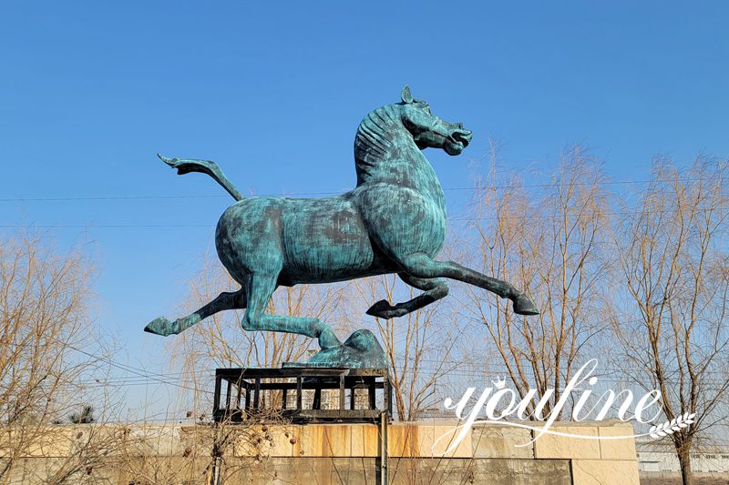 bronze horse sculpture (2)