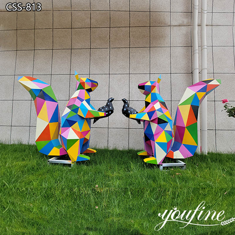 metal squirrel sculpture -YouFine Sculpture