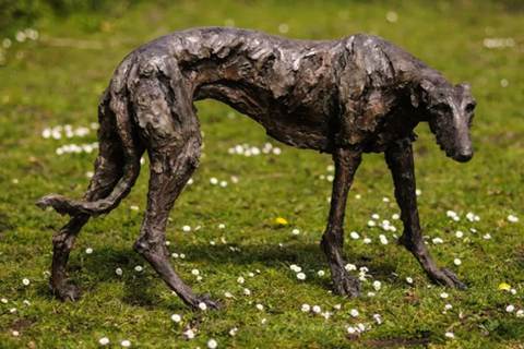 Bronze Sculpture Artist Jane Shaw – Capture The Movement of Wildlife