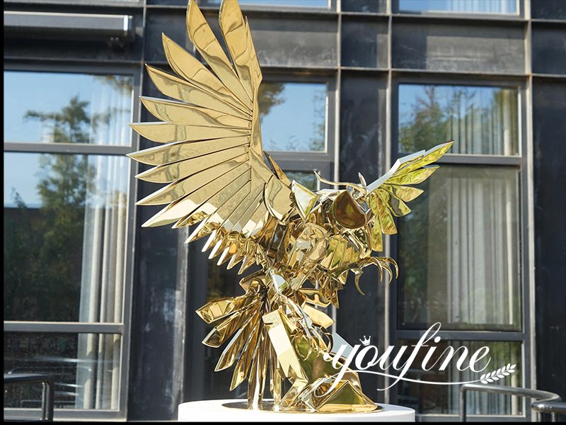 atlanta falcon sculpture-01