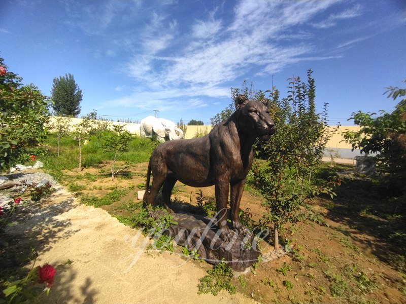 Bronze Lion Statue