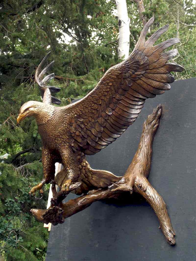 bronze eagle sculpture for garden