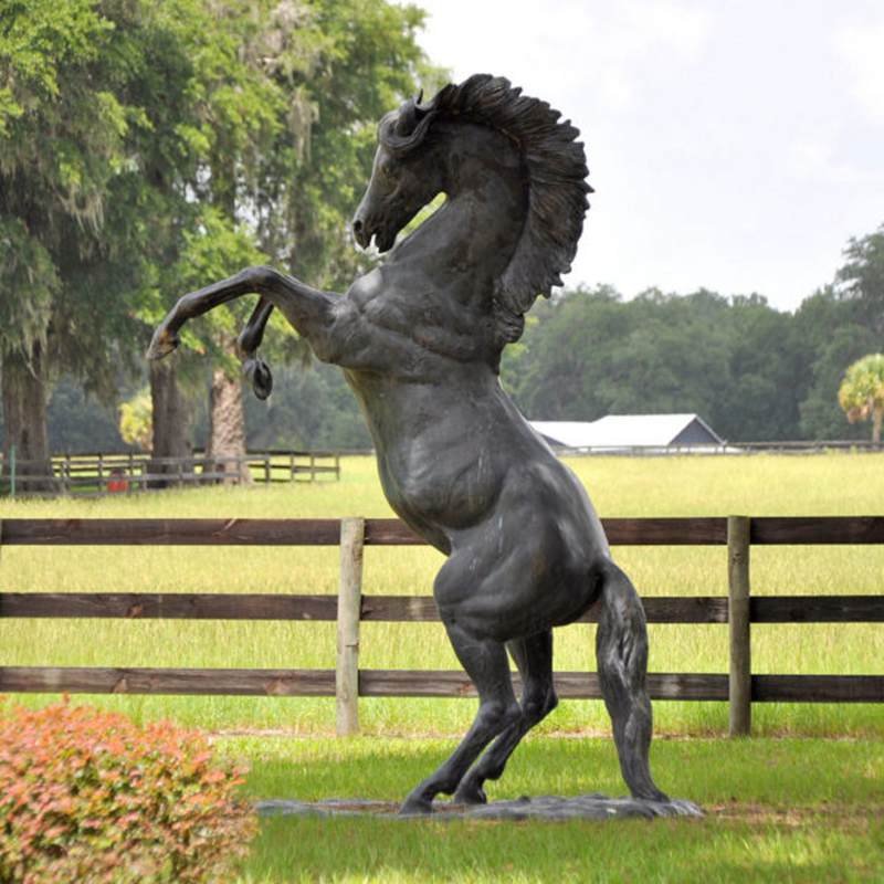 bronze horse statue1