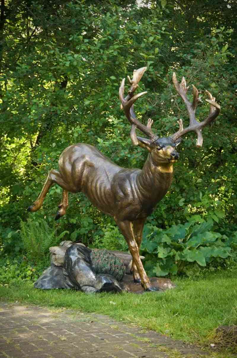 Bronze-Mule-Deer-Sculpture-scaled_副本