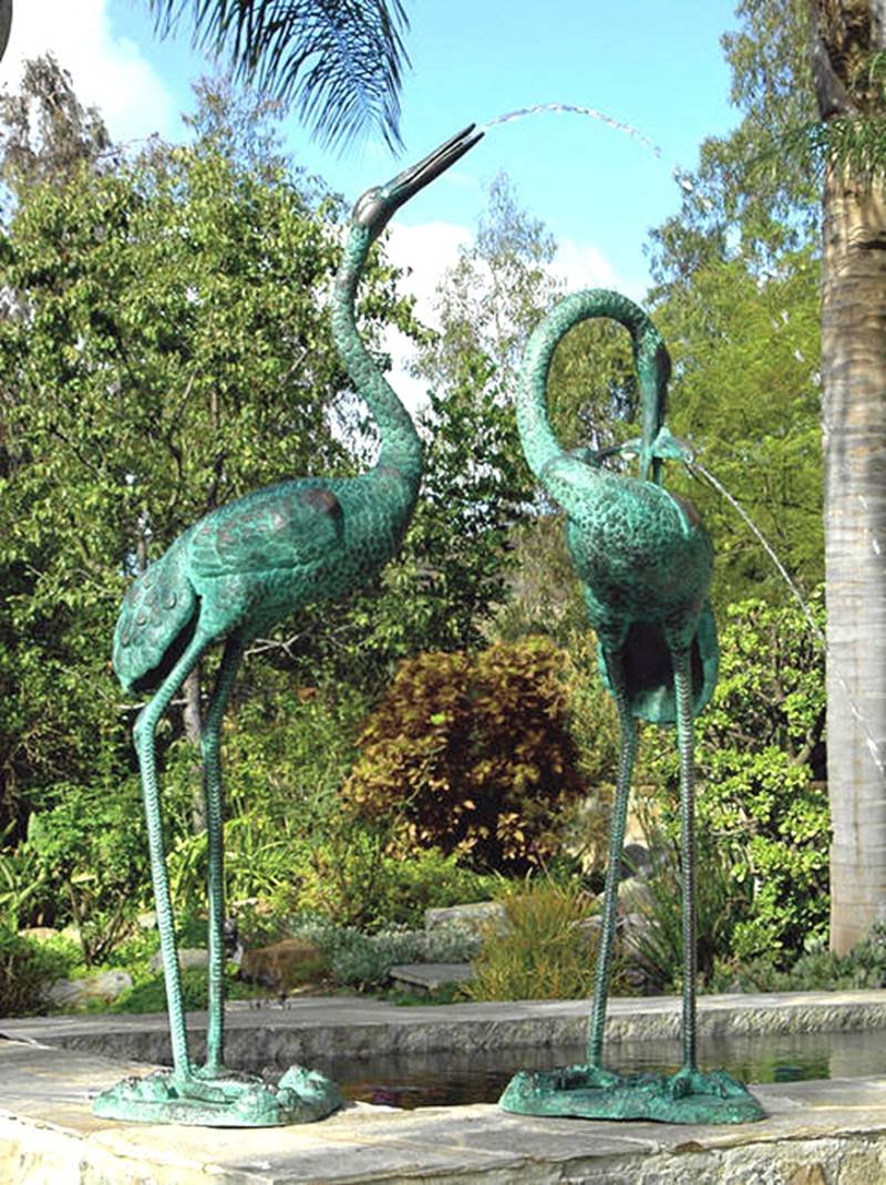 bronze crane statue (3)