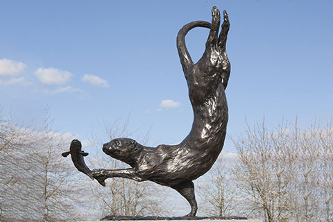 Custom Bronze Otter Statue for Outdoor Decor