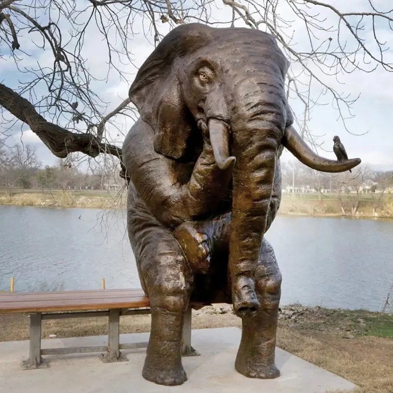 large elephant sculpture (2)