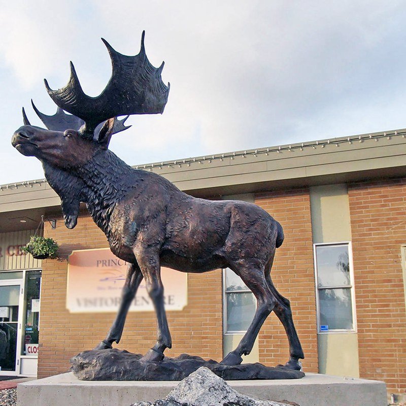 moose-sculpture